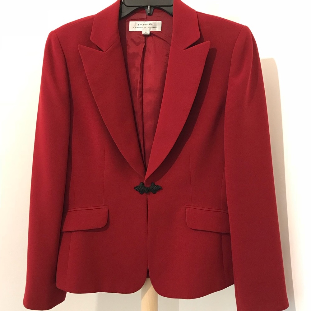 Tahari Red Gabardine Fitted Blazer